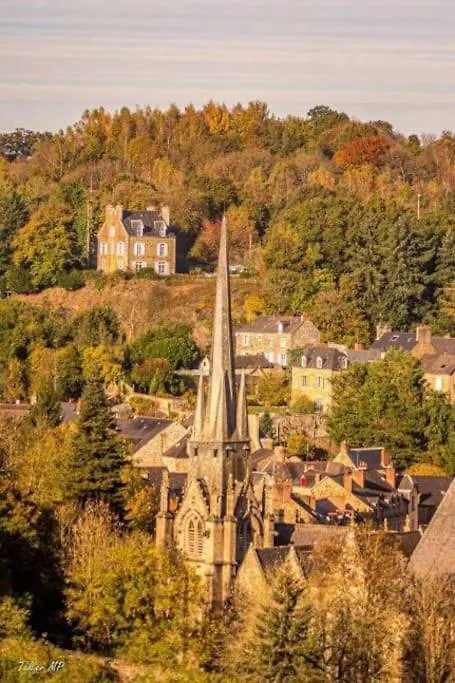 La Chouette Detente 0*, Fougeres