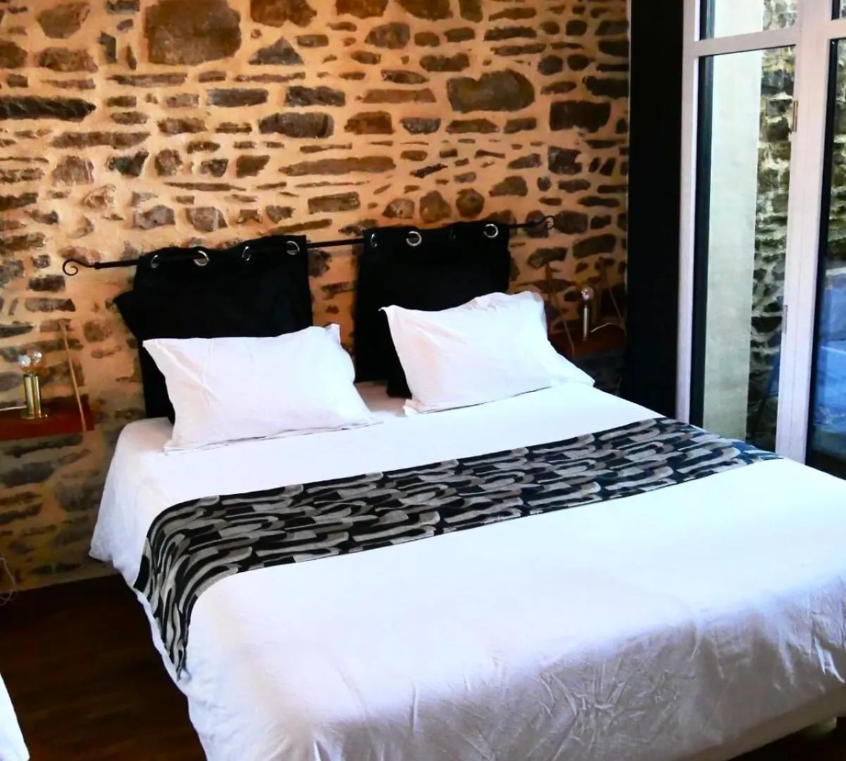 La Chouette Detente 0*, Fougeres France